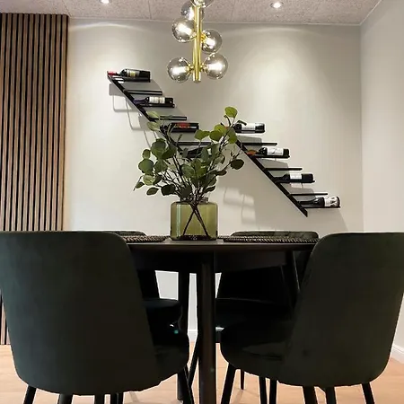 Апартаменты Ny Style Entire W/private Cozy Terrace